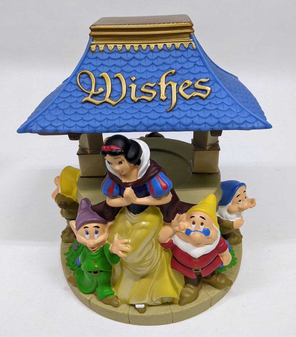 Disneyana - Disney Parks - Snow White and the Seven Dwarfs Wishing Well Bank